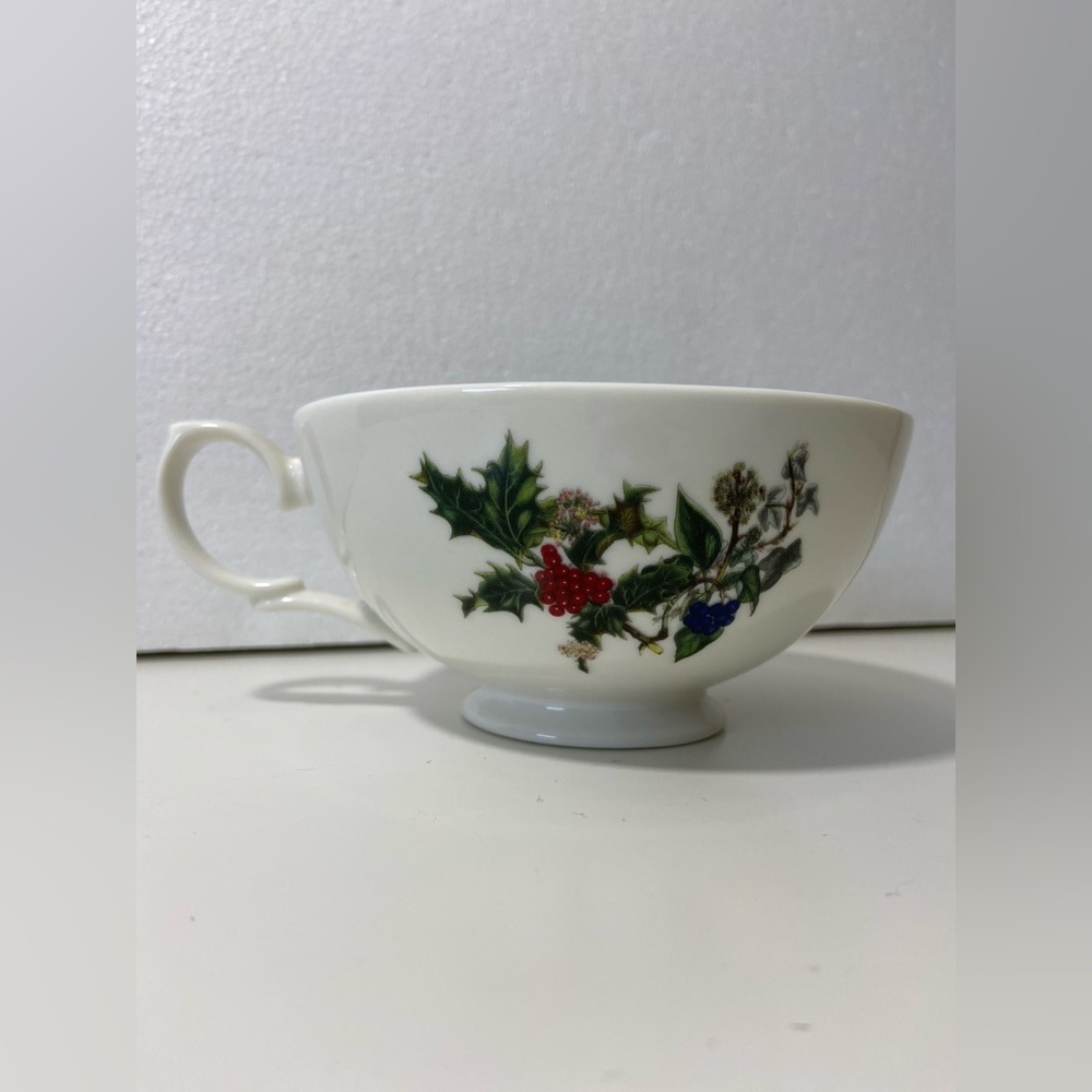 Portmeirion White Teacup with Holly and Berry Floral Motif